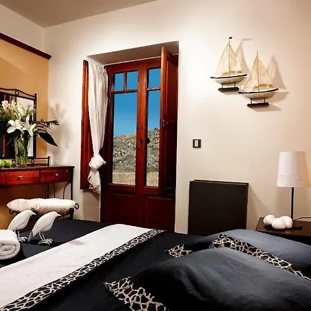 Paradise In Naxos 3*