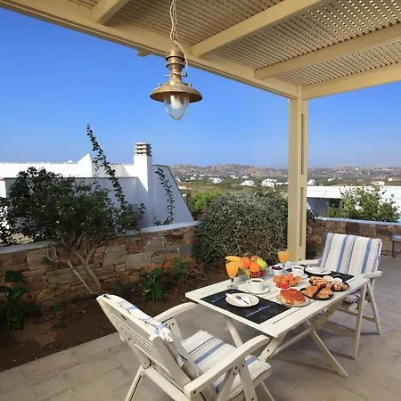 Paradise In Naxos Pláka