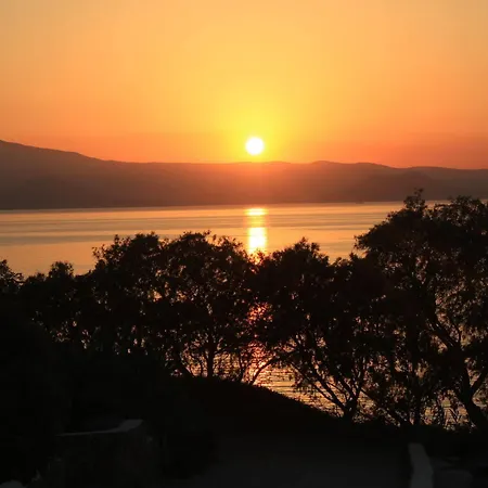Paradise In Naxos 3*