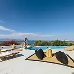 Paradise In Naxos Плака