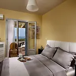 Hotell Paradise In Naxos 3*