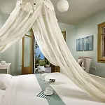 Paradise In Naxos Hotel