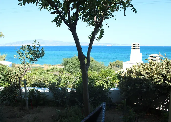 Paradise In Naxos 3* Плака